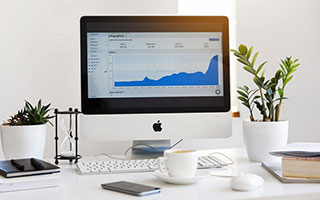 昆明联泓新科：有关原料及产品价格对业绩影响请关注公司定期报告